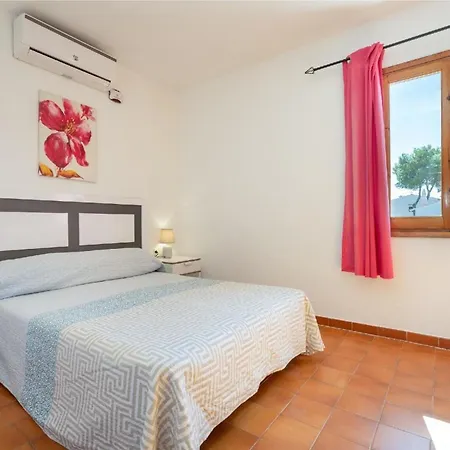 Feriehus Ferienhaus Mit Privatpool Fuer 6 Personen Ca 154 Qm In Cala'n Blanes, Menorca Westkueste Von Menorca *